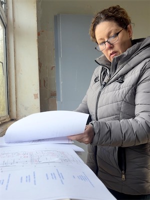 Jo Buckerfield project managing