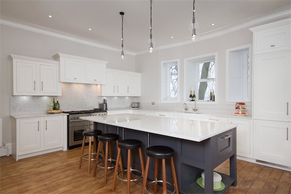 Traditional Kitchen in Cowbridge