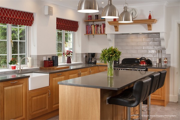 Natural Oak - Raised and Fielded