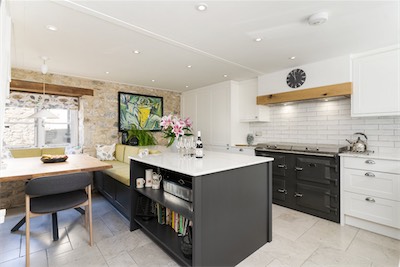 Farmhouse kitchen Llantwit Major
